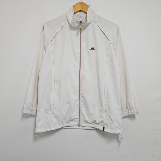 아디다스 화이트 버건디 스티치 바람막이