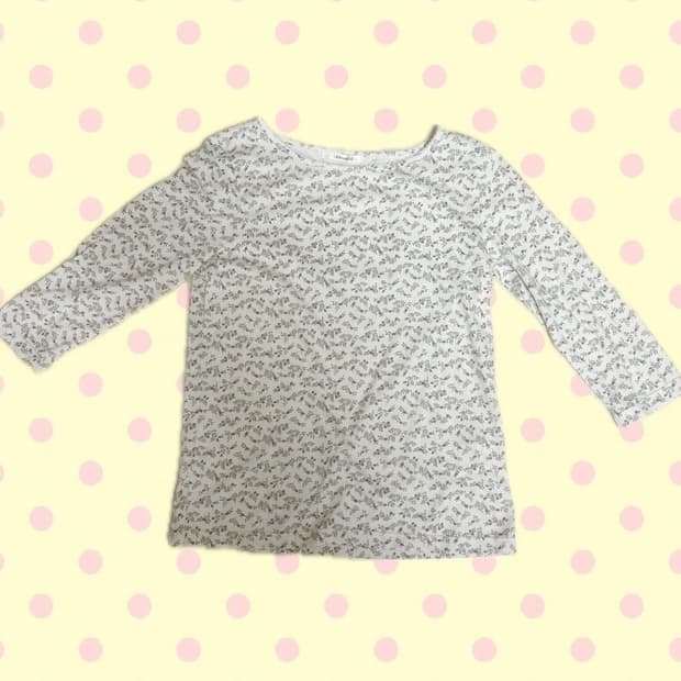 beige flower long sleeves 모리 베이지 잔꽃 롱슬리브
