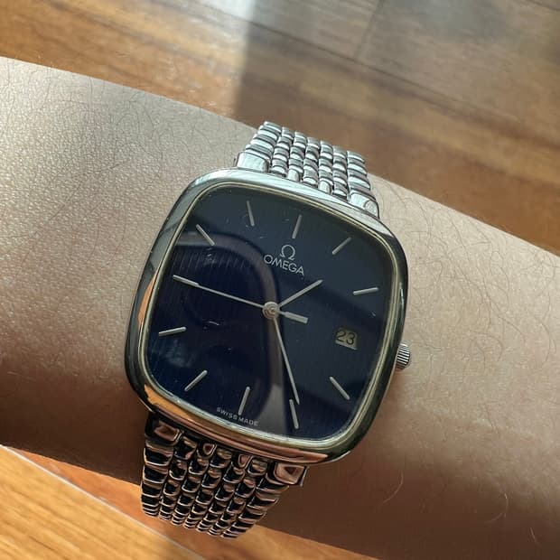 오메가 빈티지 스퀘어 사각 드빌 남녀공용 양각 로얄블루 청판 쿼츠