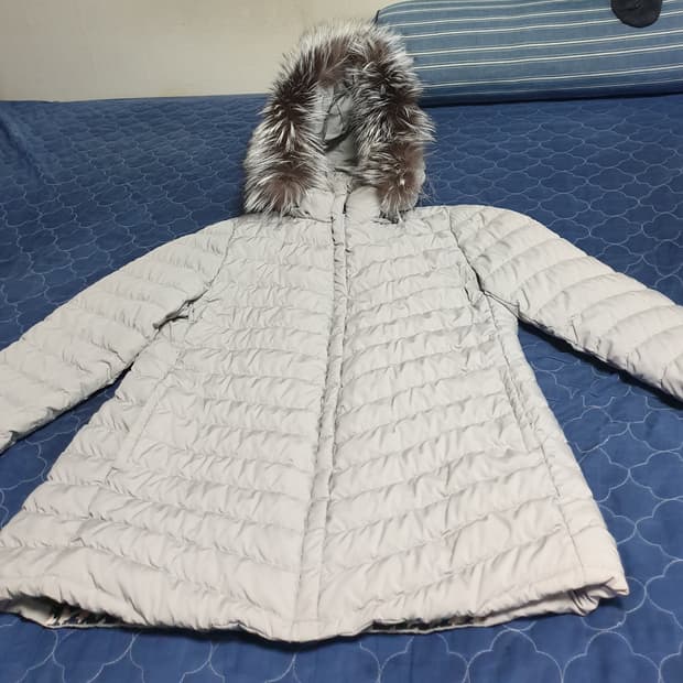 SOGO트리아나 폭스퍼 오리털 경량패딩 (M)