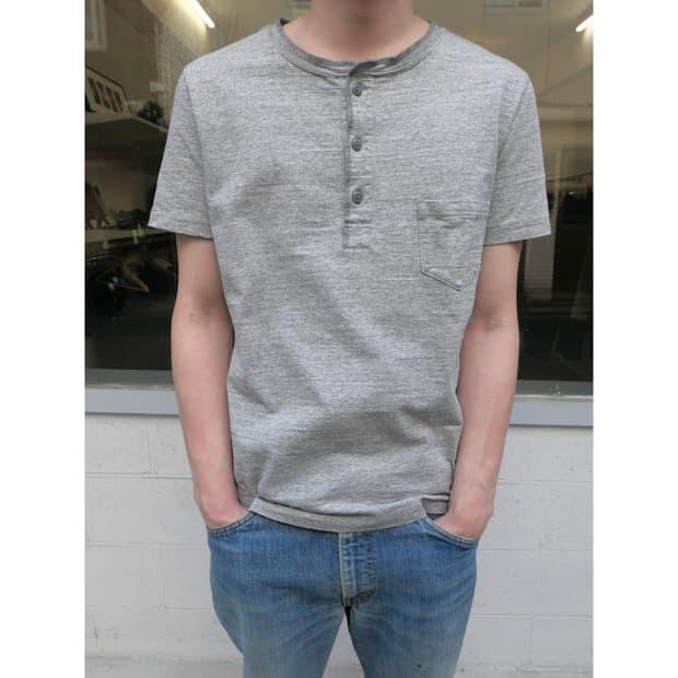 레미릴리프 헨리넥 반팔