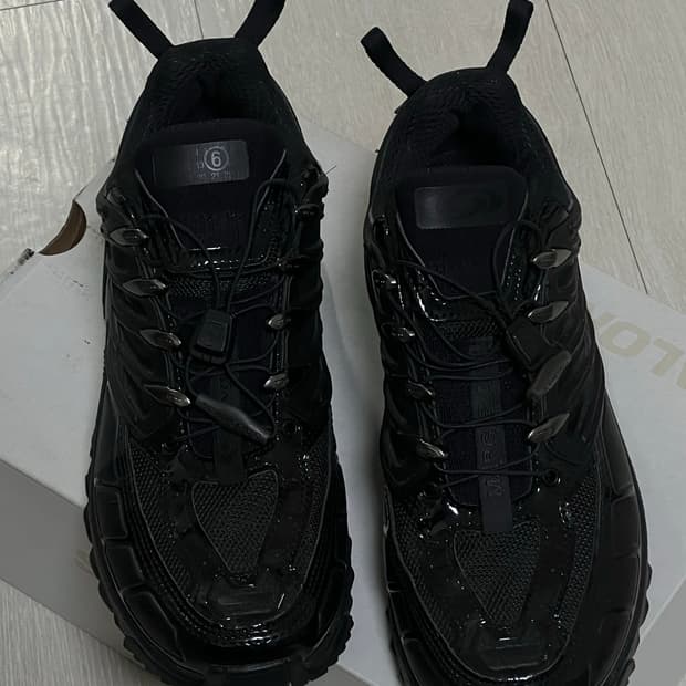 살로몬x마르지엘라(mm6) 거의 새상품