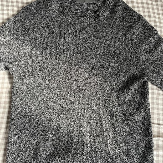 지오다노 라운드넥 니트