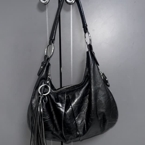 Vintage Black O ring bag