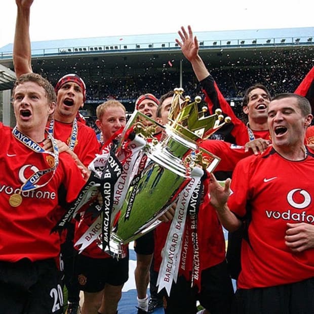 02/04 Nike Manchester United