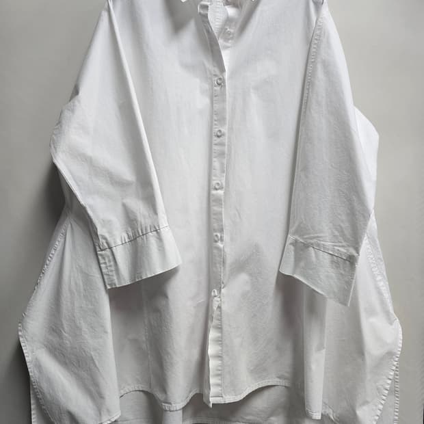 면 루즈핏. 롱  자수 셔츠 Free