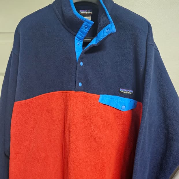파타고니아 신칠라 XL 레드 네이비 컬러블록