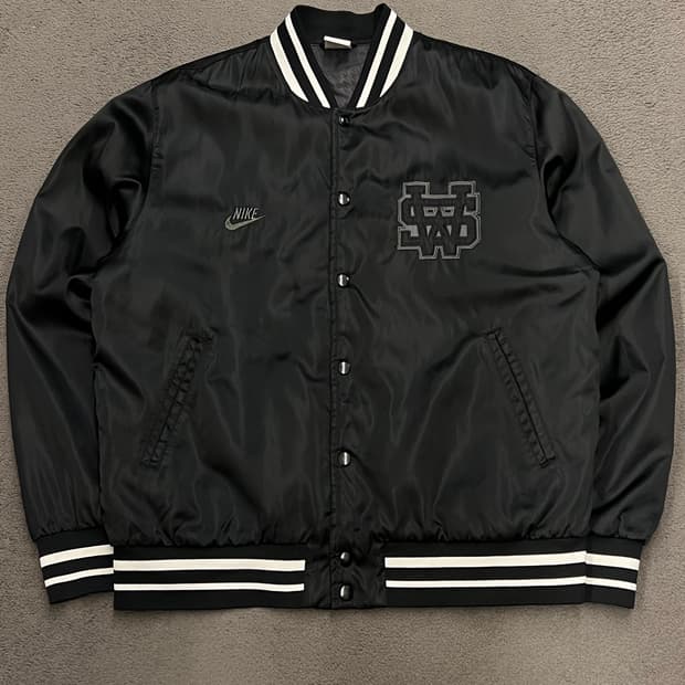 나이키 빈티지 바시티자켓 처분 
