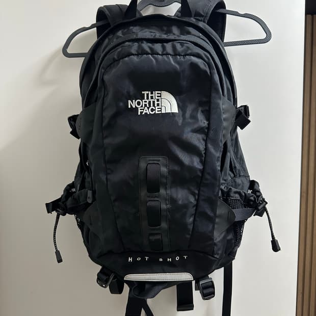 노스페이스 핫샷 블랙 백팩