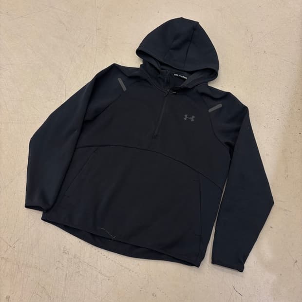 언더아머 테크 블랙 후드집업