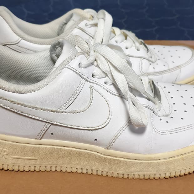 (에이징 커스텀) 나이키 에어포스1 07 로우 화이트 (240)