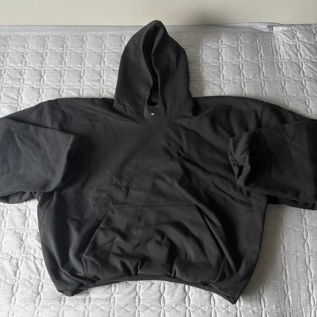 이지갭 발렌시아가 로고후디 블랙 m