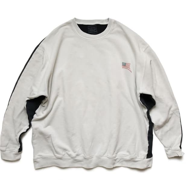 캐피탈 본 스웻셔츠 투톤 os