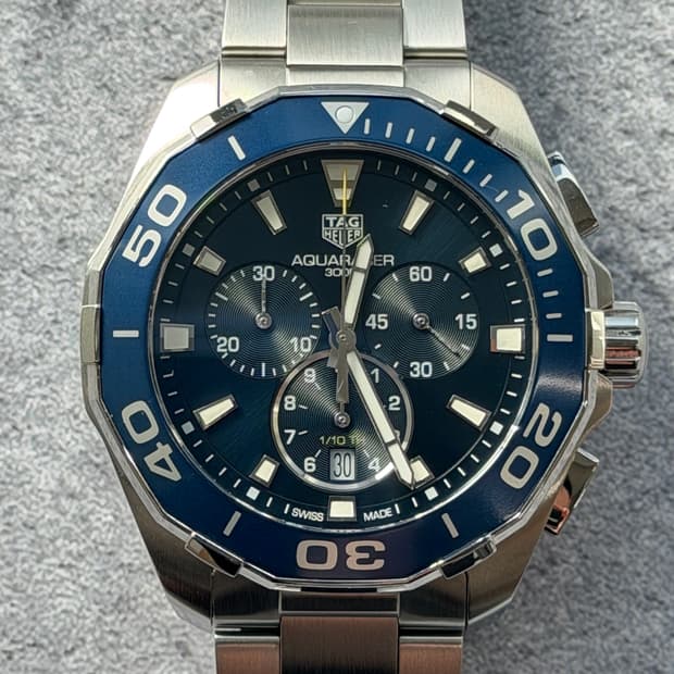 태그호이어 아쿠아레이서 크로노그래프 시계 판매합니다.