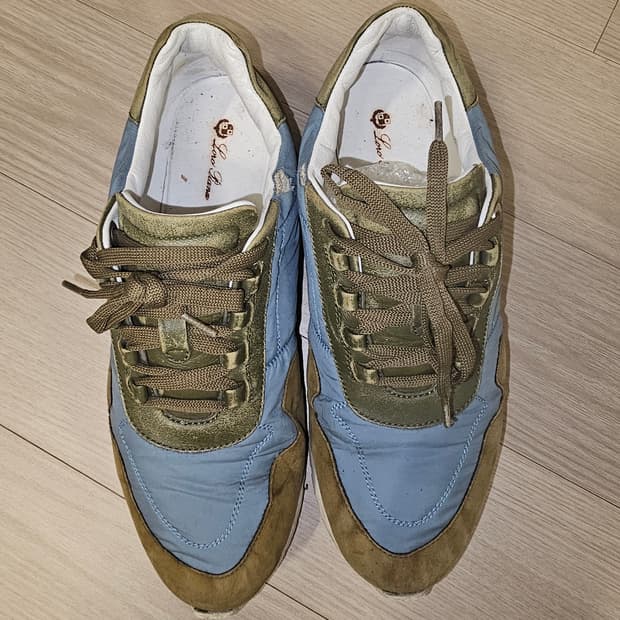 로로피아나 스니커즈 운동화