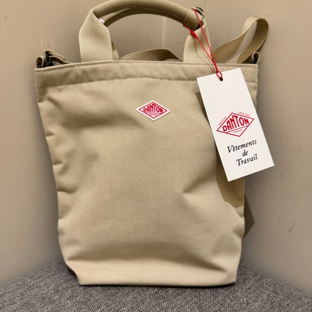 단톤 나일론 숄더백 파피레드