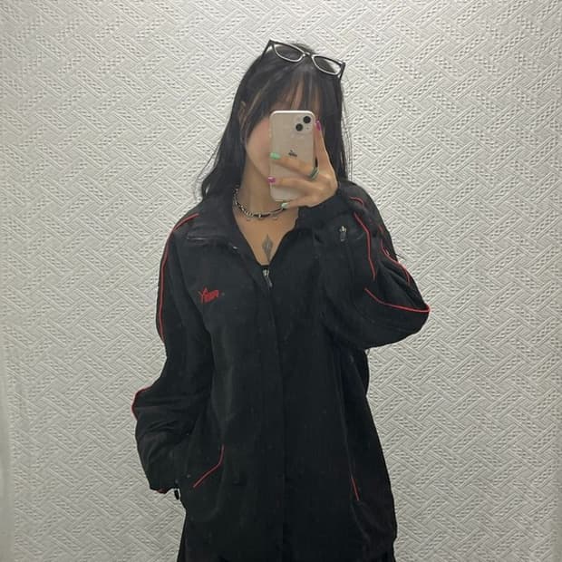 푸마 올드스쿨 빈티지 오버핏 바람막이 110 C06660