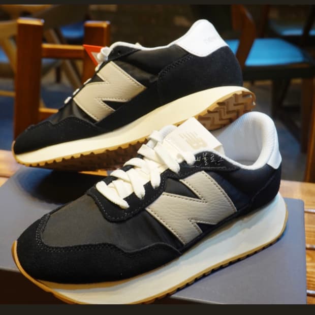 뉴발란스 237 블랙(택있는 새상품) 230