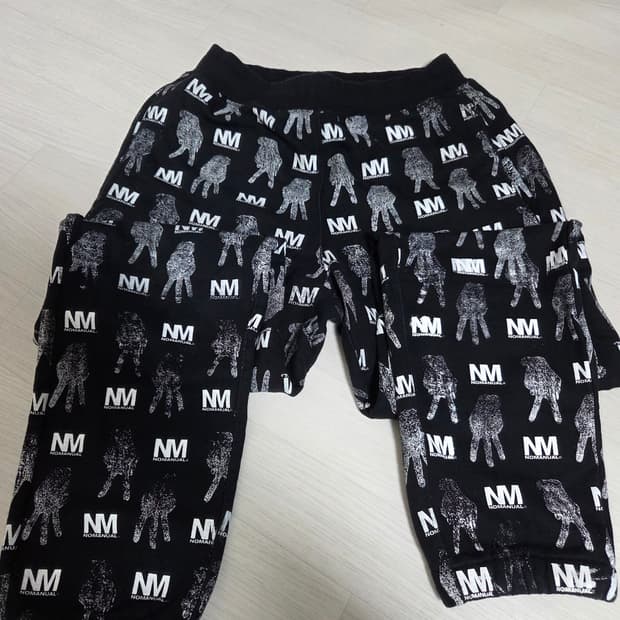 노메뉴얼 모노그램 스웨트 팬츠