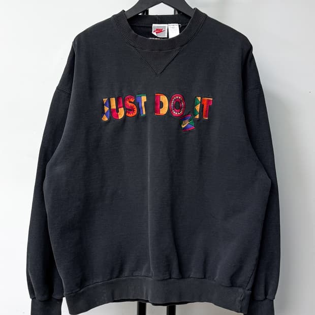 나이키 90s 스파이크 리 어반 정글 크루