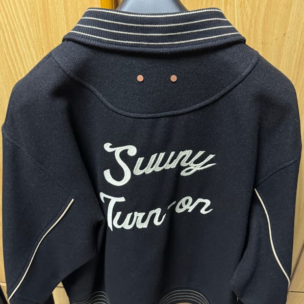 [1회착/L] Sunny Turn-on 바시티 가디건 자켓