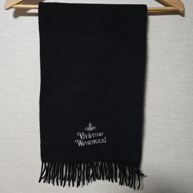 Vivienne Westwood 비비안 웨스트우드 블랙 머플러 목도리
