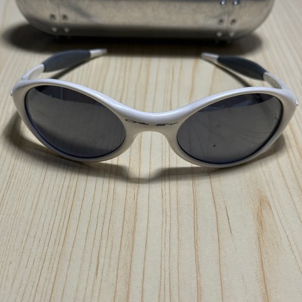 오클리 아이자켓 1.0 펄 화이트