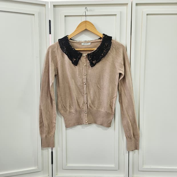 어스뮤직앤에콜로지 레이스 카라 가디건