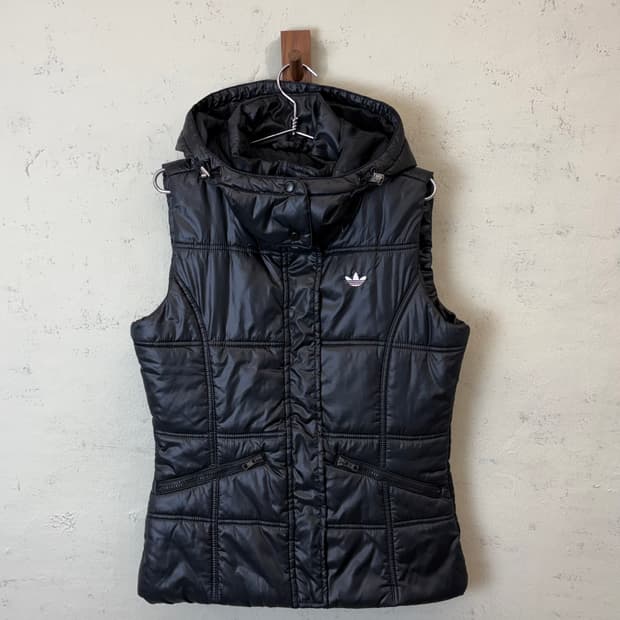 아디다스 빈티지 퀼티드 패딩 조끼 블랙