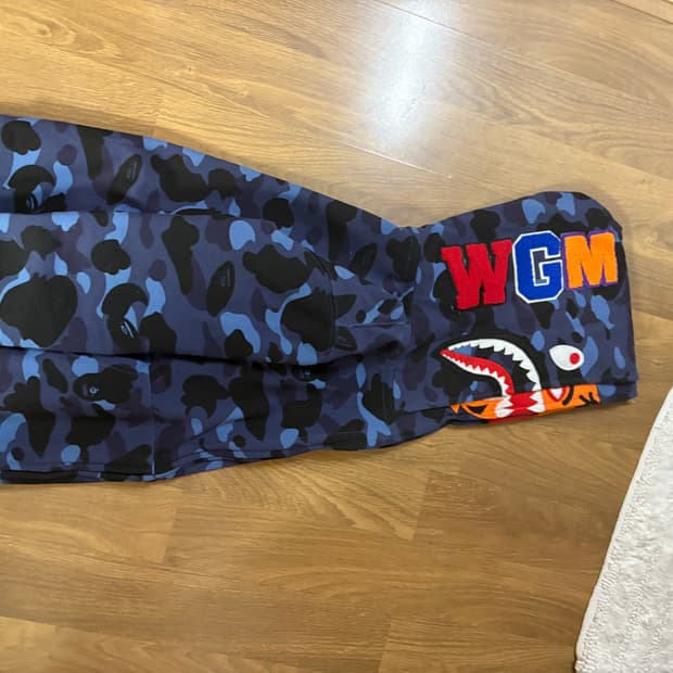 베이프 더블카모 타이거샤크 후드집업