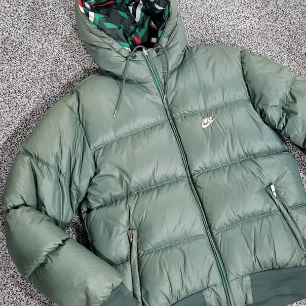 나이키(NIKE) 리버시블 패딩 점퍼