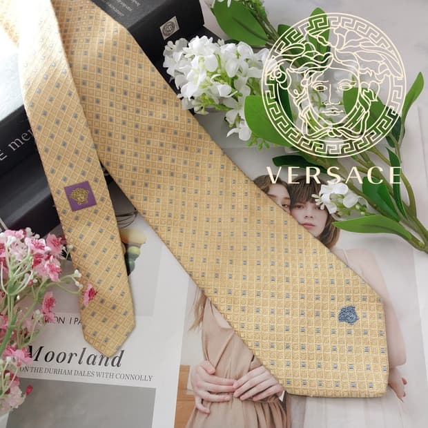 베르사체 실크 옐로 다이아 패턴 넥타이 8.9cm A-~B등급 K1390