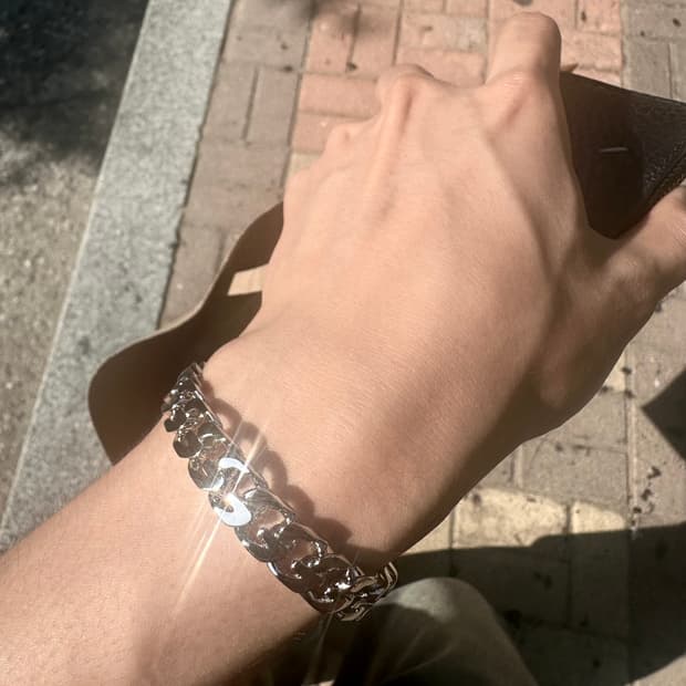 Givenchy 팔찌