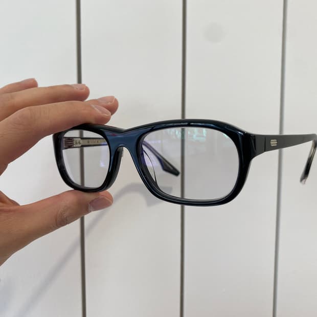 젠틀몬스터 페블