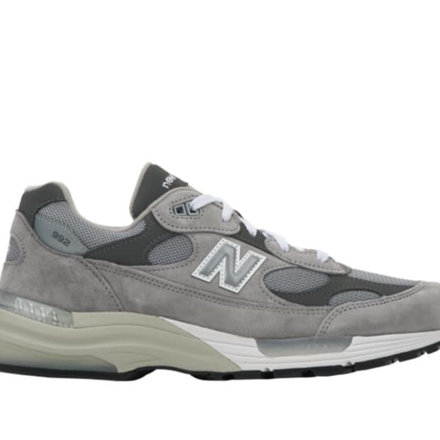 뉴발란스 992 그레이