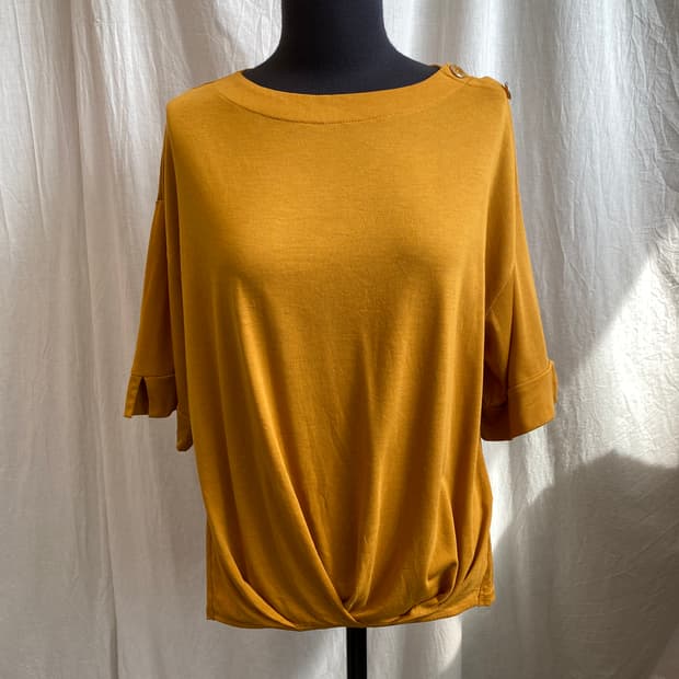 CLOSSHI 머스타드 반팔탑(L)