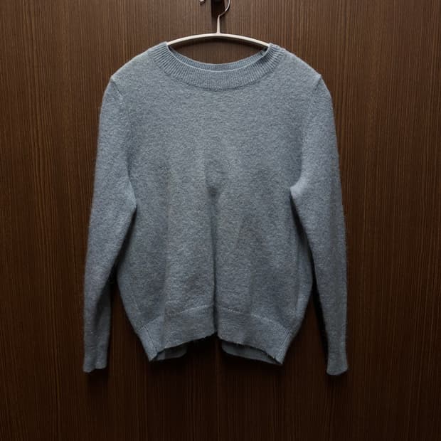 코스 cos 뒷꼬임 니트