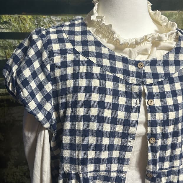 빈티지 네이비 바선생 퍼프 소매 우드 단추 튜닉 원피스