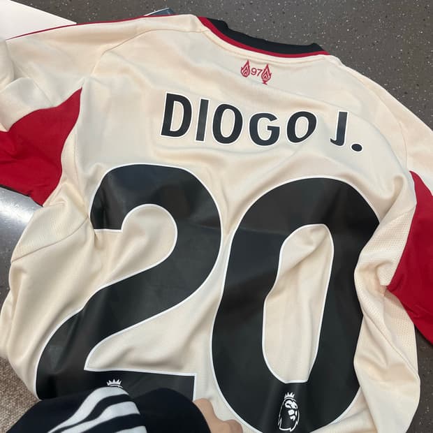 25/26 시즌 리버풀 어웨이 원정 유니폼 20번 디오구 조타 마킹