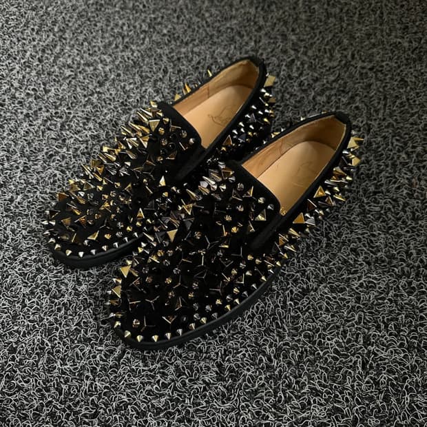크리스찬 루부탱 스터드 로퍼 블랙