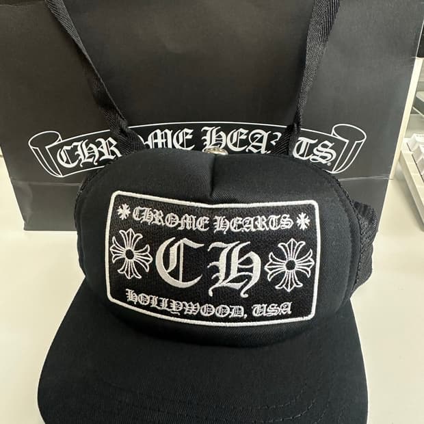 크롬하츠 할리우드 트리커 매쉬캡