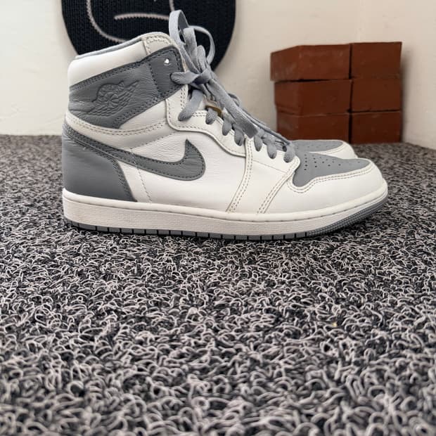 나이키 에어 조던 1 하이 회색 265mm