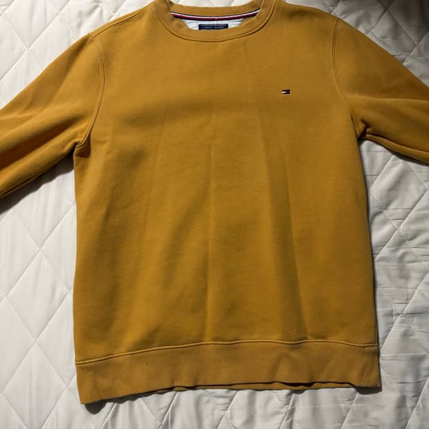 타미힐피거 맨투맨 머스타드 M