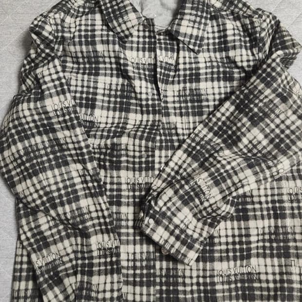 루이비통 체크 데님 오버셔츠 블랙 54