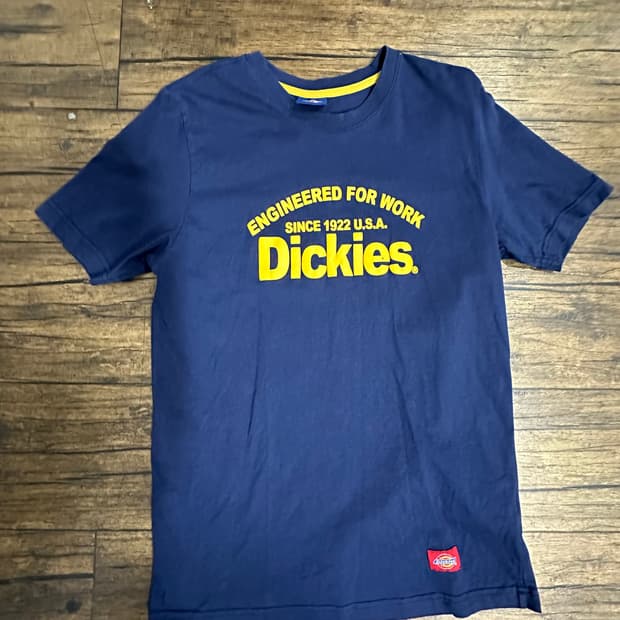 디키즈 네이비 반팔티 실측사이즈 L