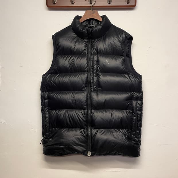 나이키 ACG 550필 구스다운 패딩 베스트  