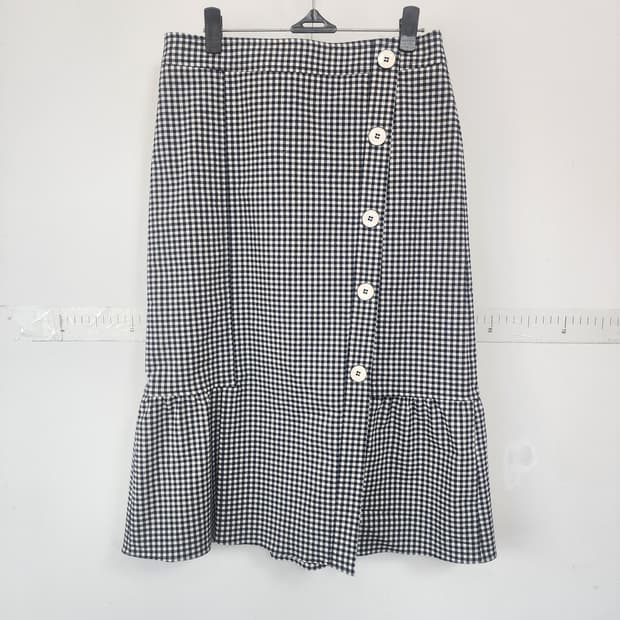 지고트 깅엄체크 버튼 플레어 스커트