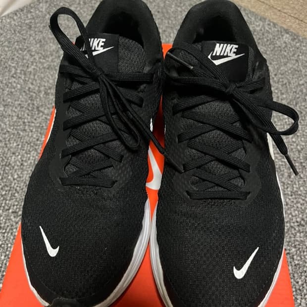 나이키 레볼루션8 런닝화 265