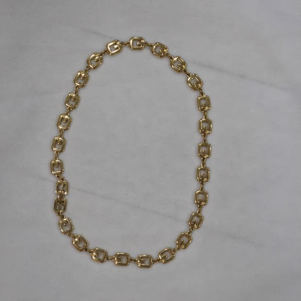 지방시 금장 G로고 체인 목걸이