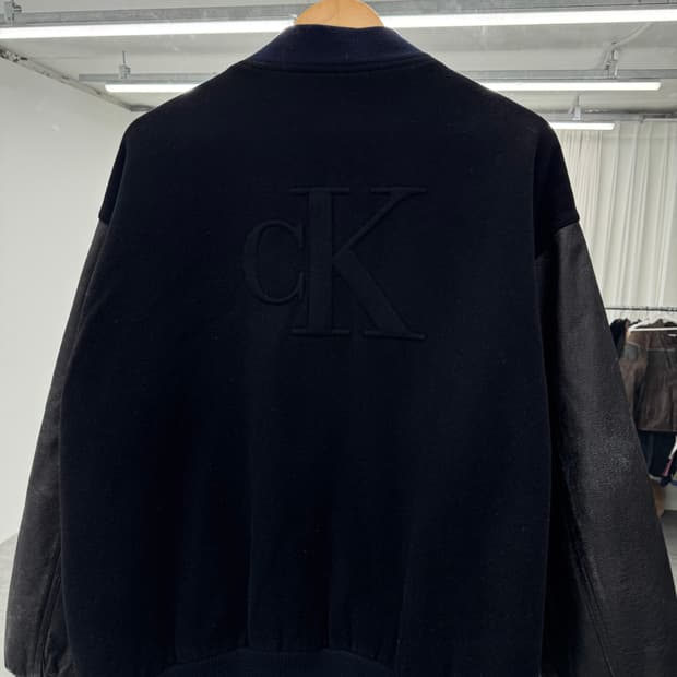 캘빈클라인 1990‘s 바시티 